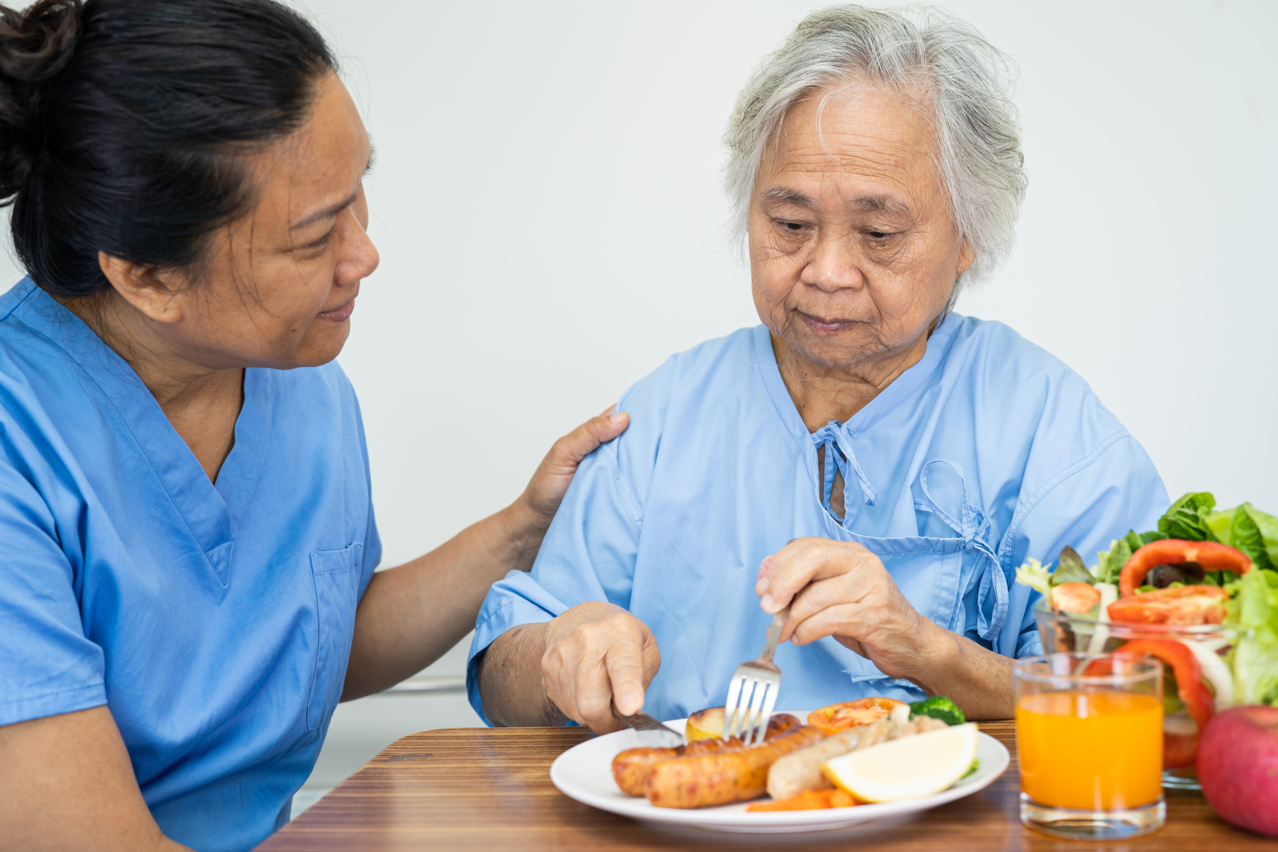 7 tips for caring for elderly parents at home